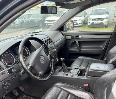 Volkswagen Touareg, 2004