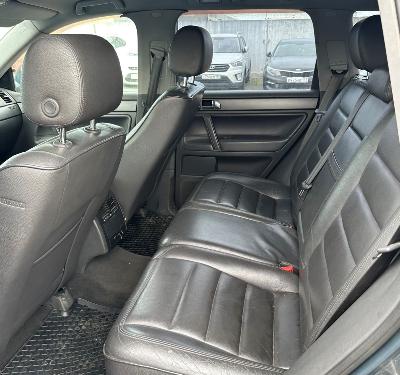 Volkswagen Touareg, 2004