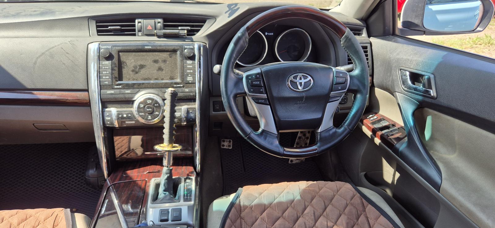 Toyota Mark X, 2010