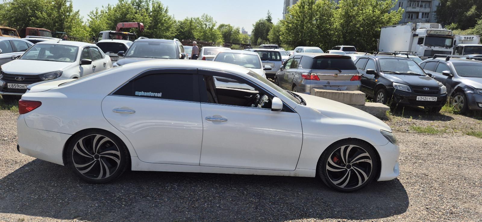 Toyota Mark X, 2010