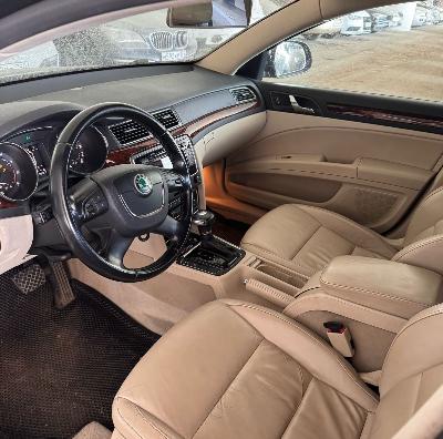 Skoda Superb, 2011