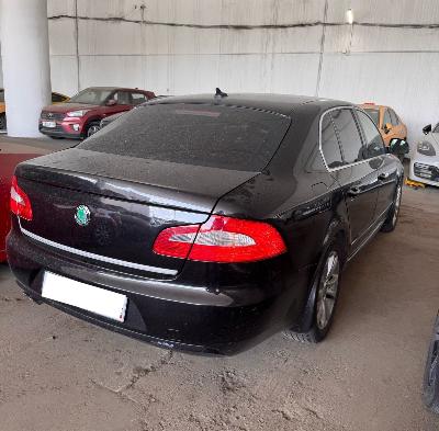 Skoda Superb, 2011