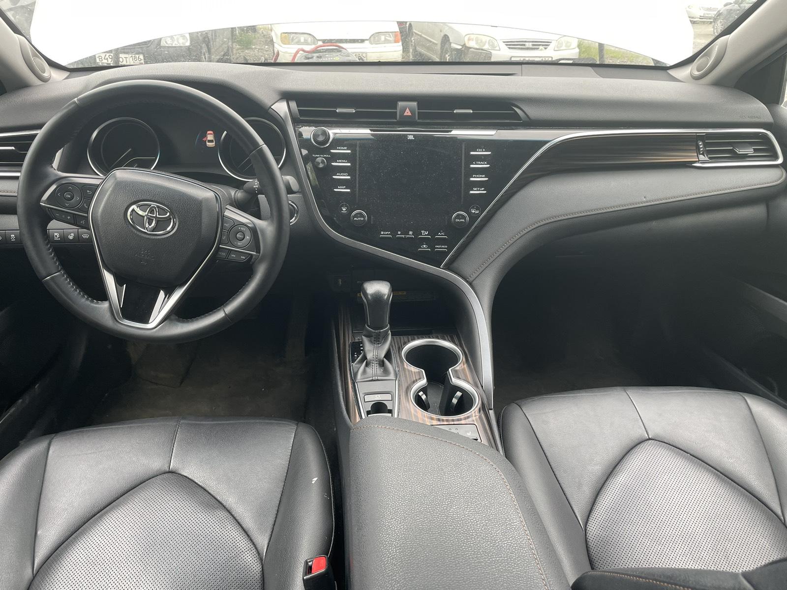 Toyota Camry, 2020
