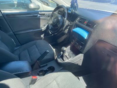 Volkswagen Jetta, 2013