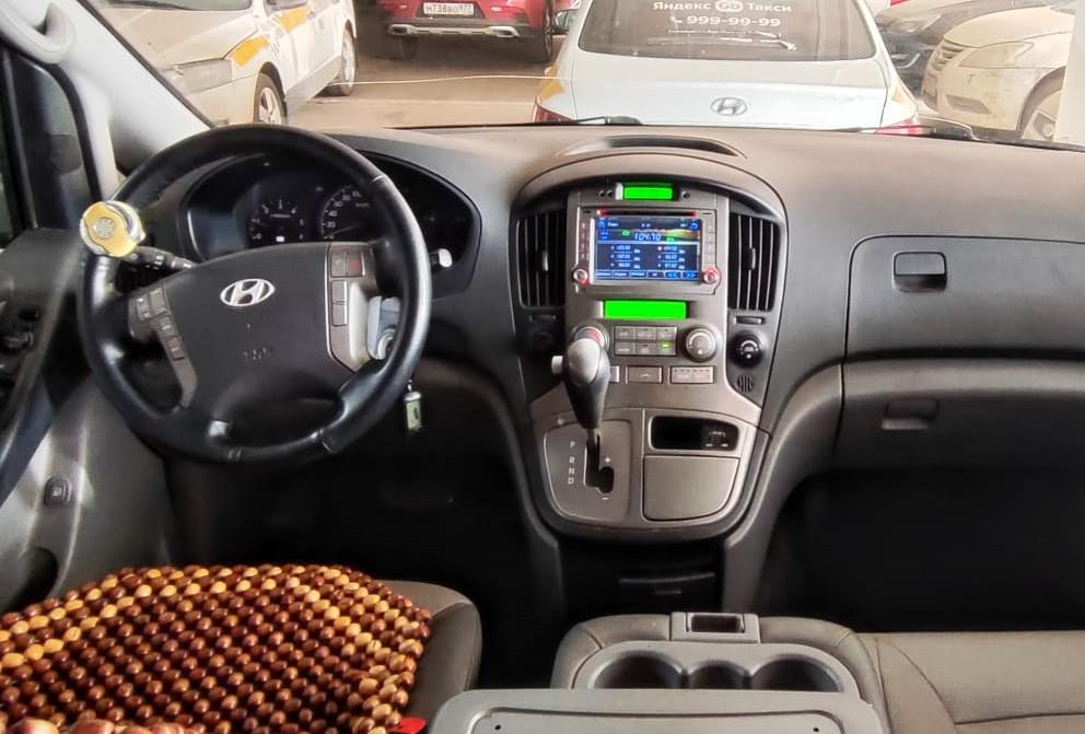 Hyundai Grand Starex, 2011