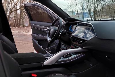 Geely Tugella, 2023