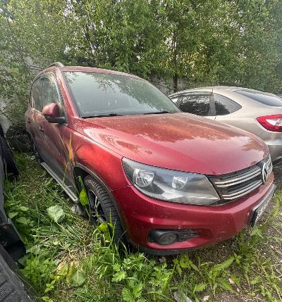 Volkswagen Tiguan, 2012