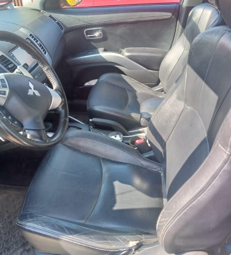 Mitsubishi Outlander, 2011
