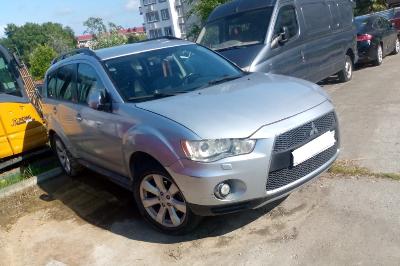 Mitsubishi Outlander, 2011