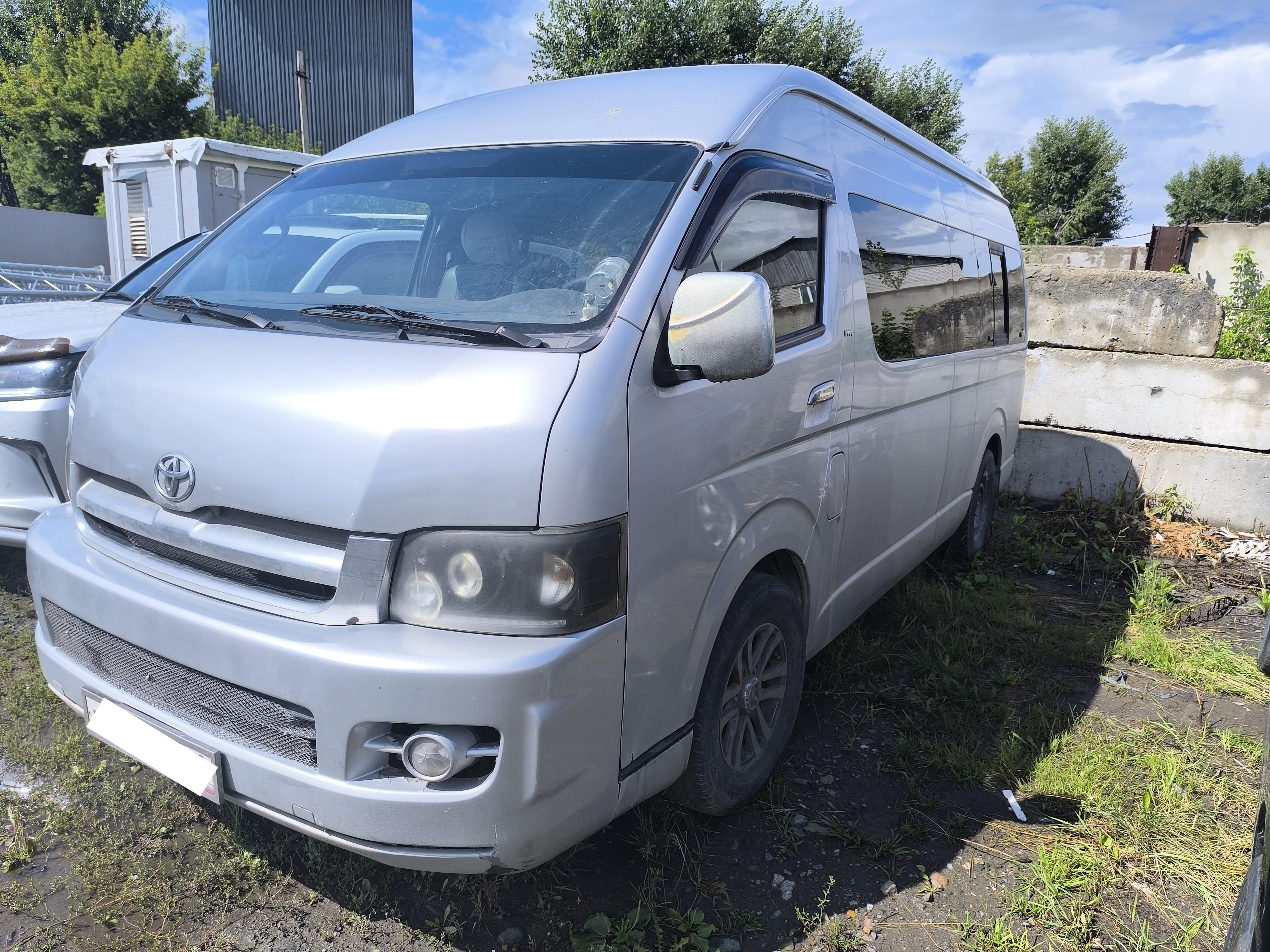 Toyota Hiace, 2007