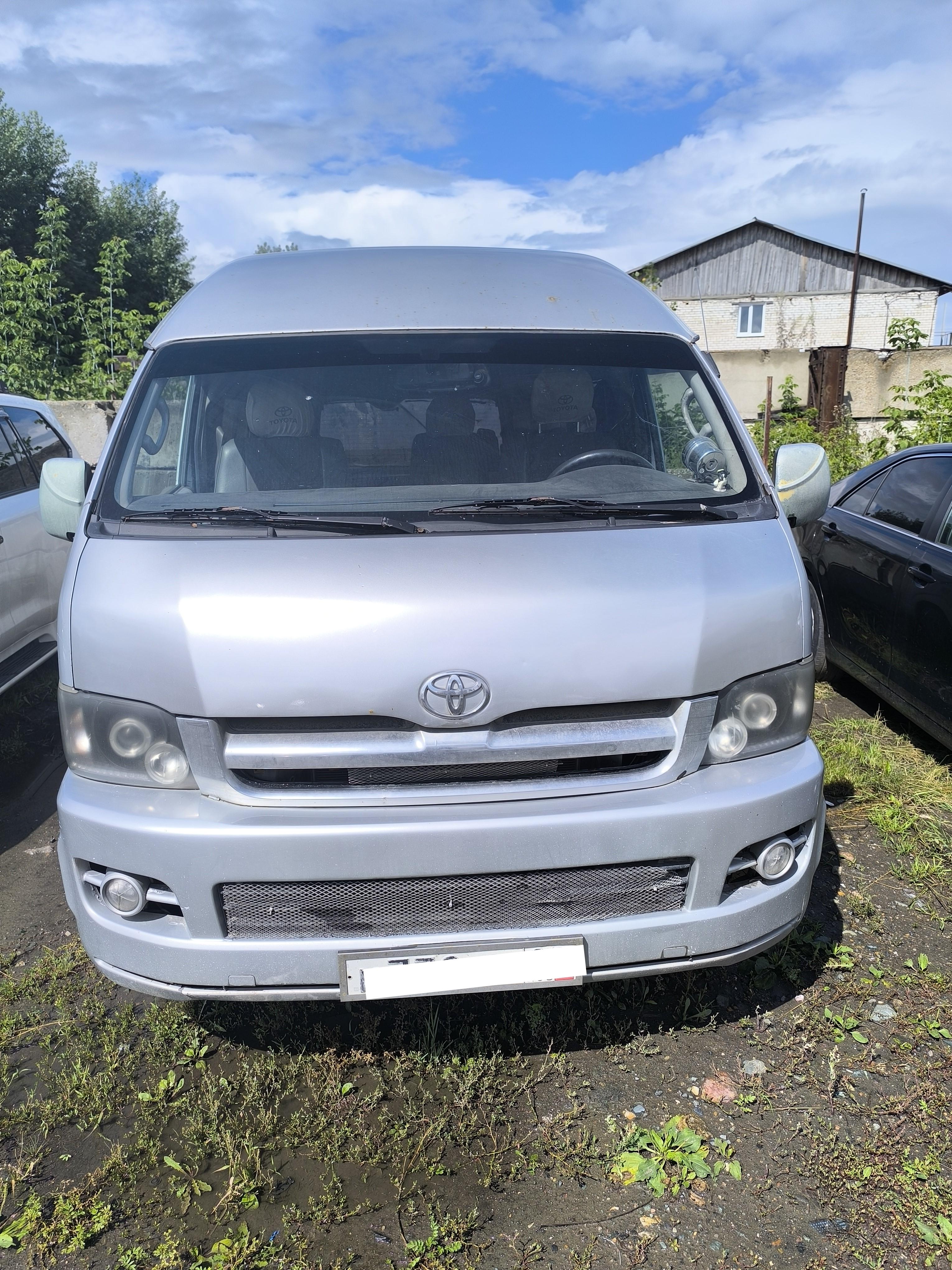 Toyota Hiace, 2007