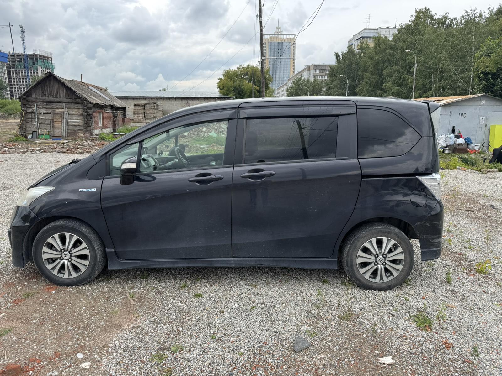 Honda Freed, 2011
