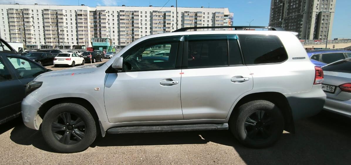 Toyota Land Cruiser, 2011