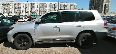 Toyota Land Cruiser, 2011