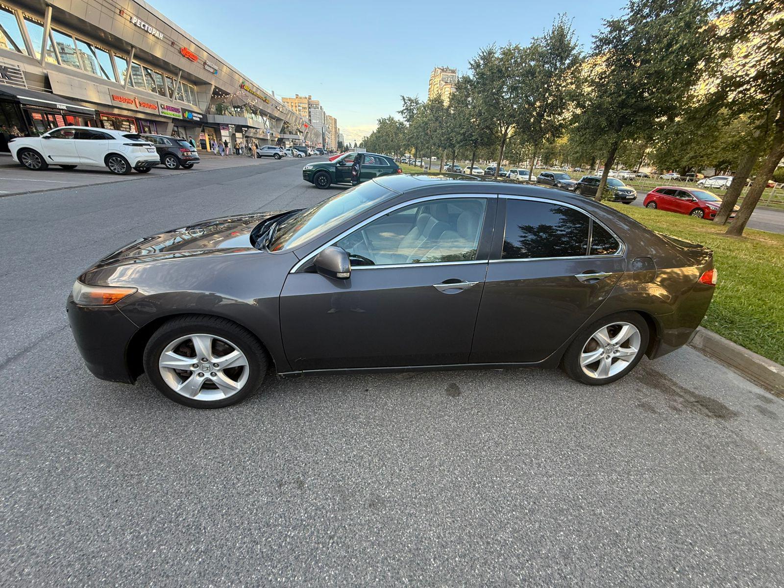 Honda Accord, 2010