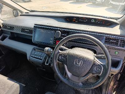 Honda Stepwgn, 2015