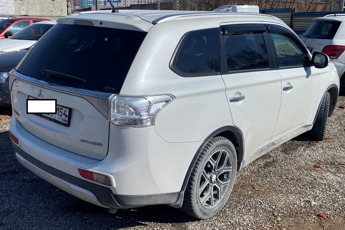 Mitsubishi Outlander, 2014