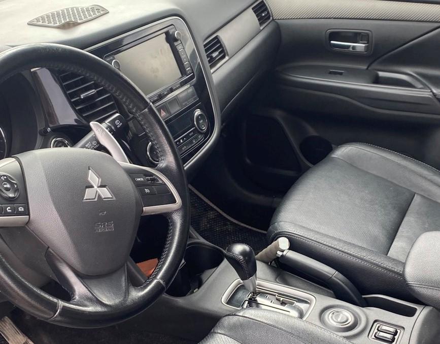 Mitsubishi Outlander, 2014