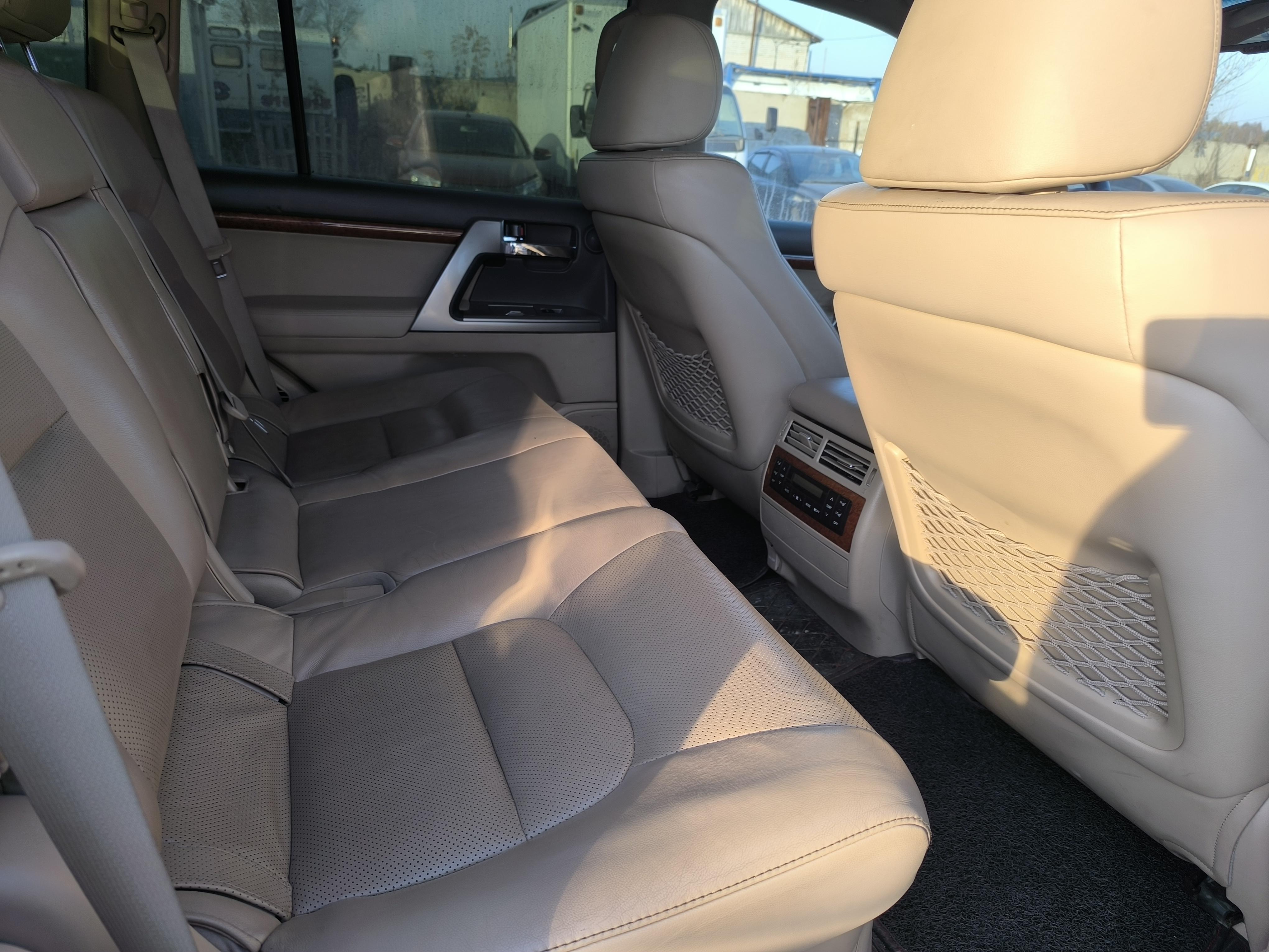 Toyota Land Cruiser, 2013