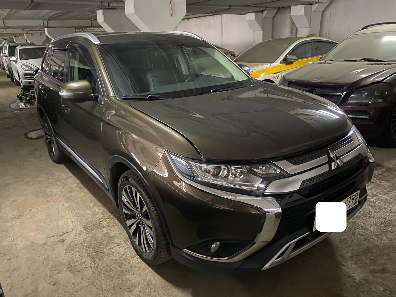 Mitsubishi Outlander