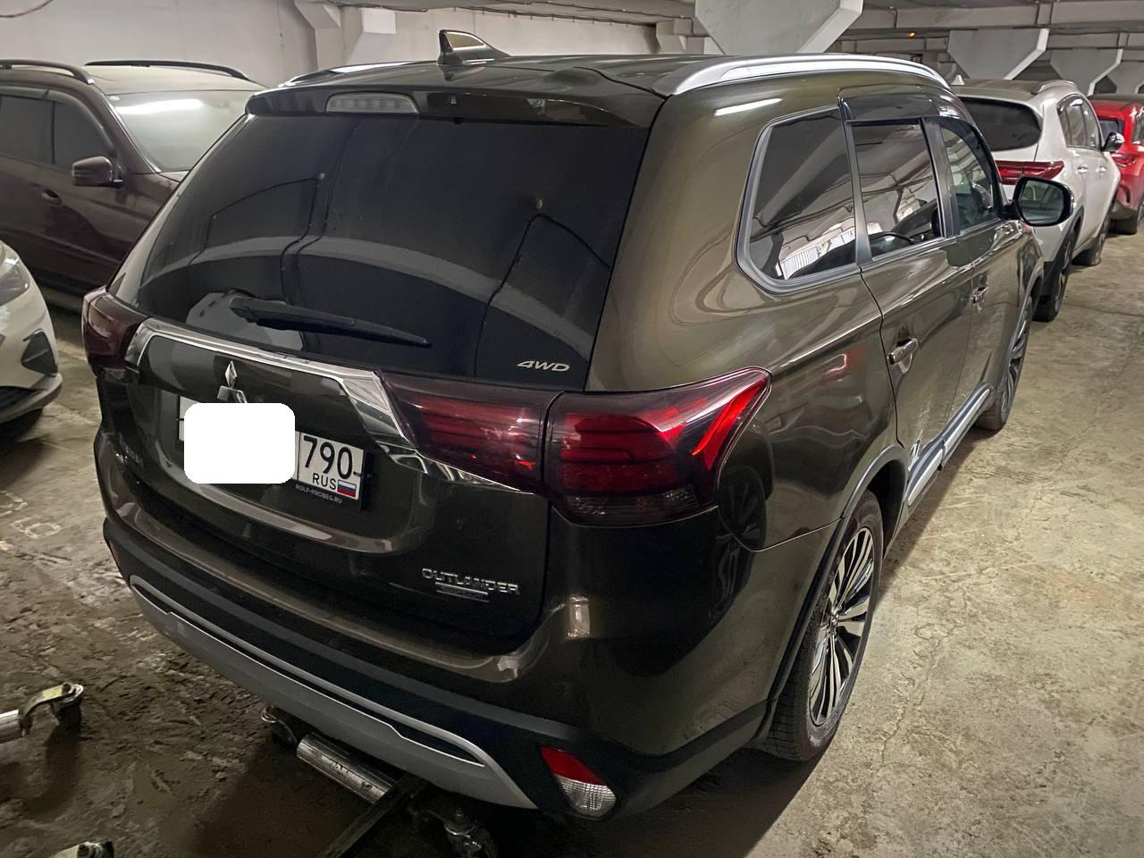 Mitsubishi Outlander