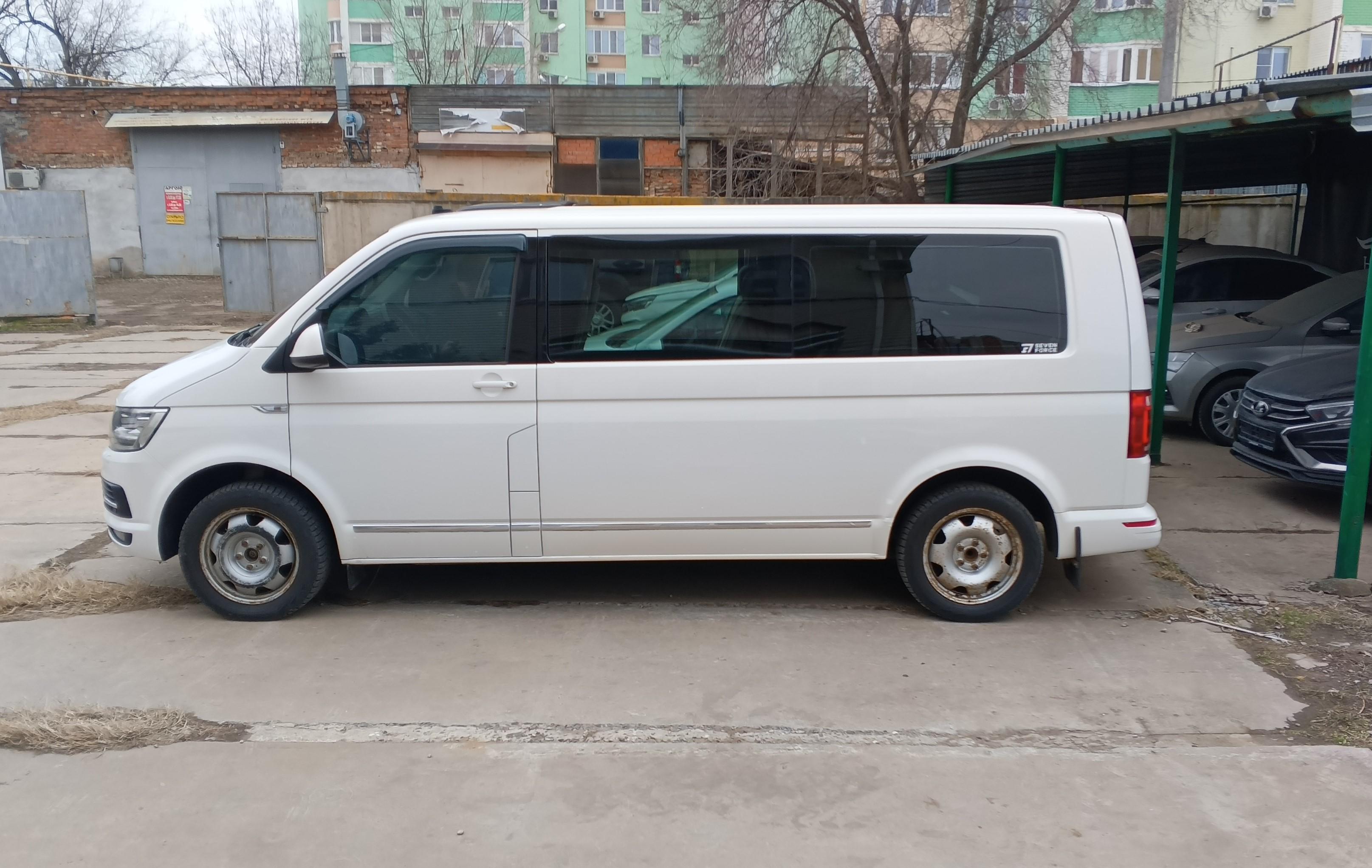 Volkswagen Caravelle