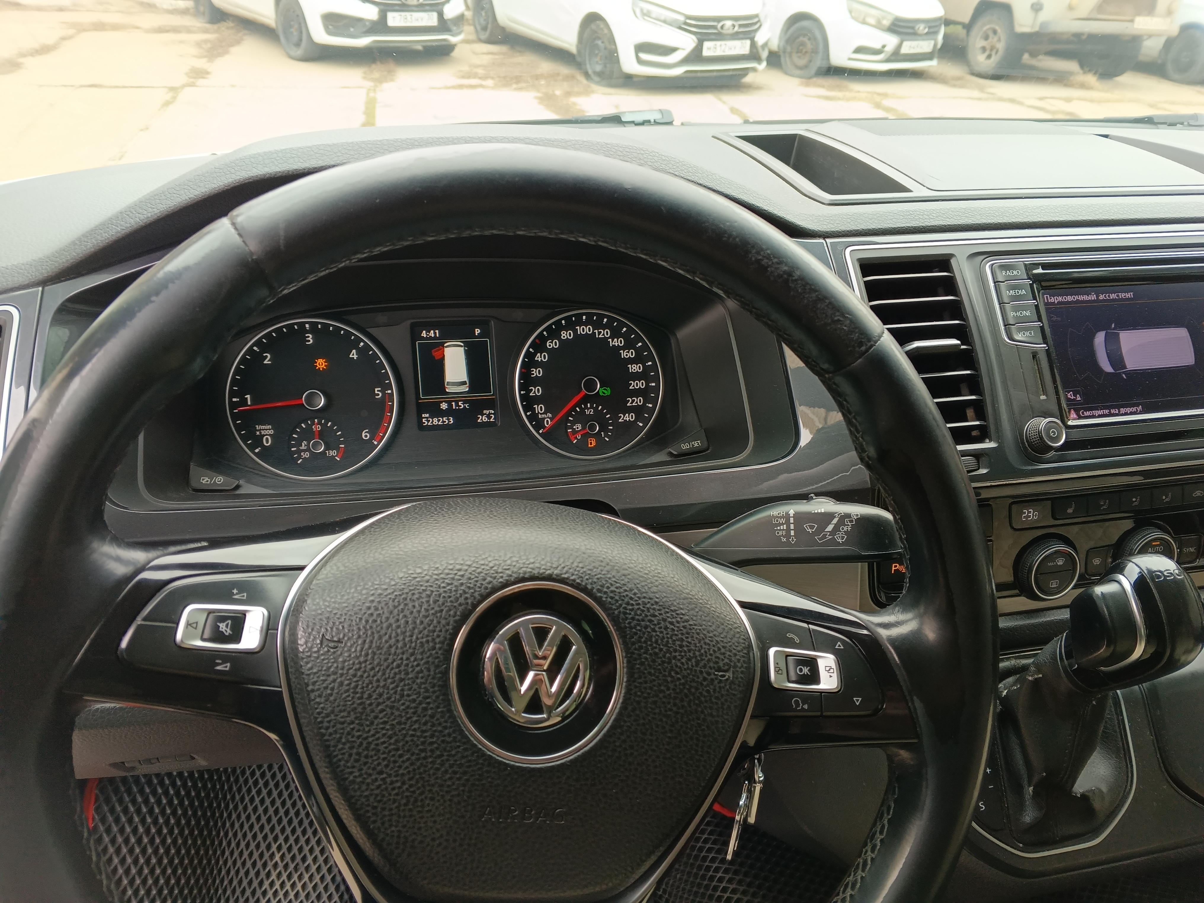 Volkswagen Caravelle