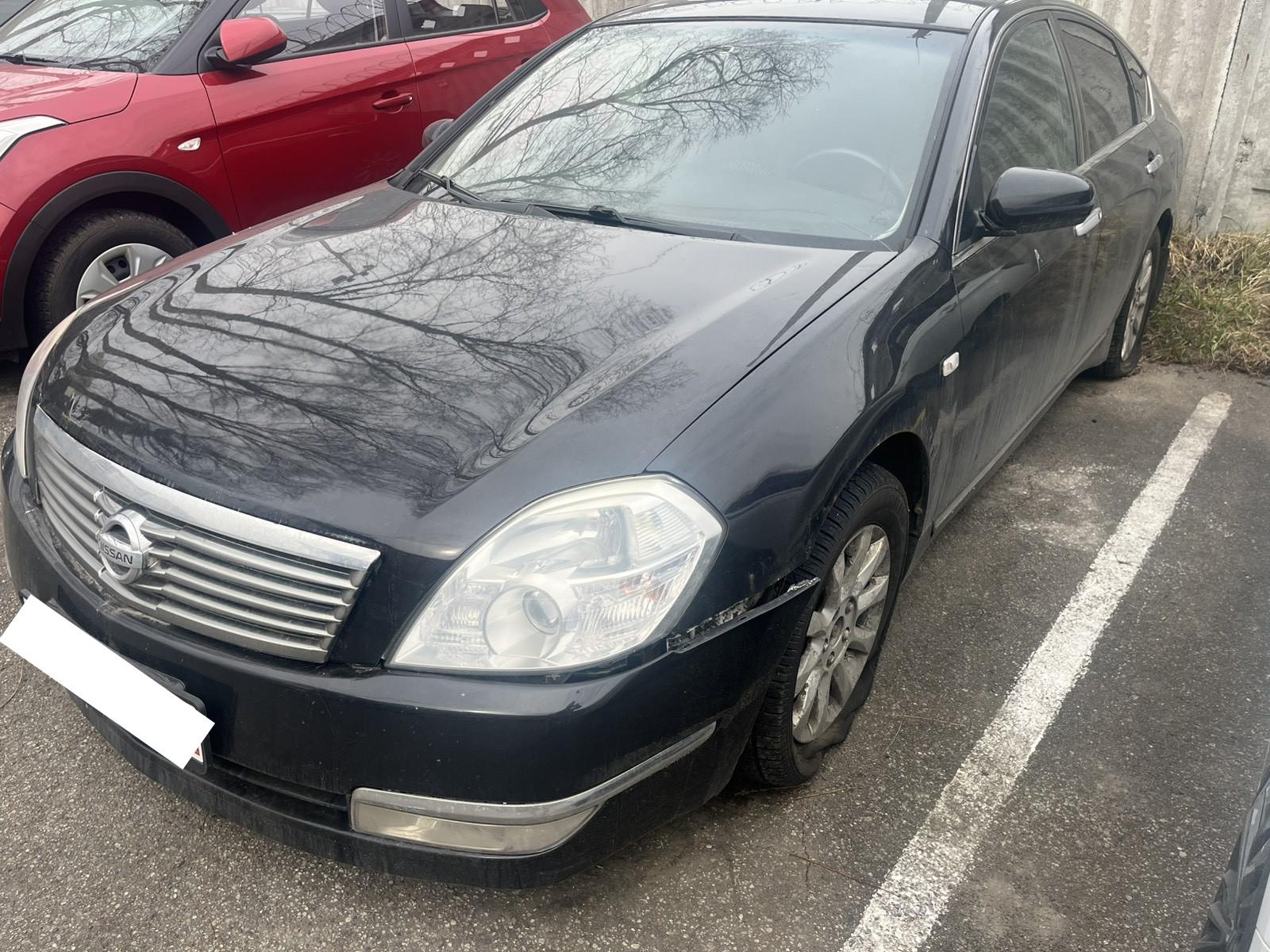 Nissan Teana