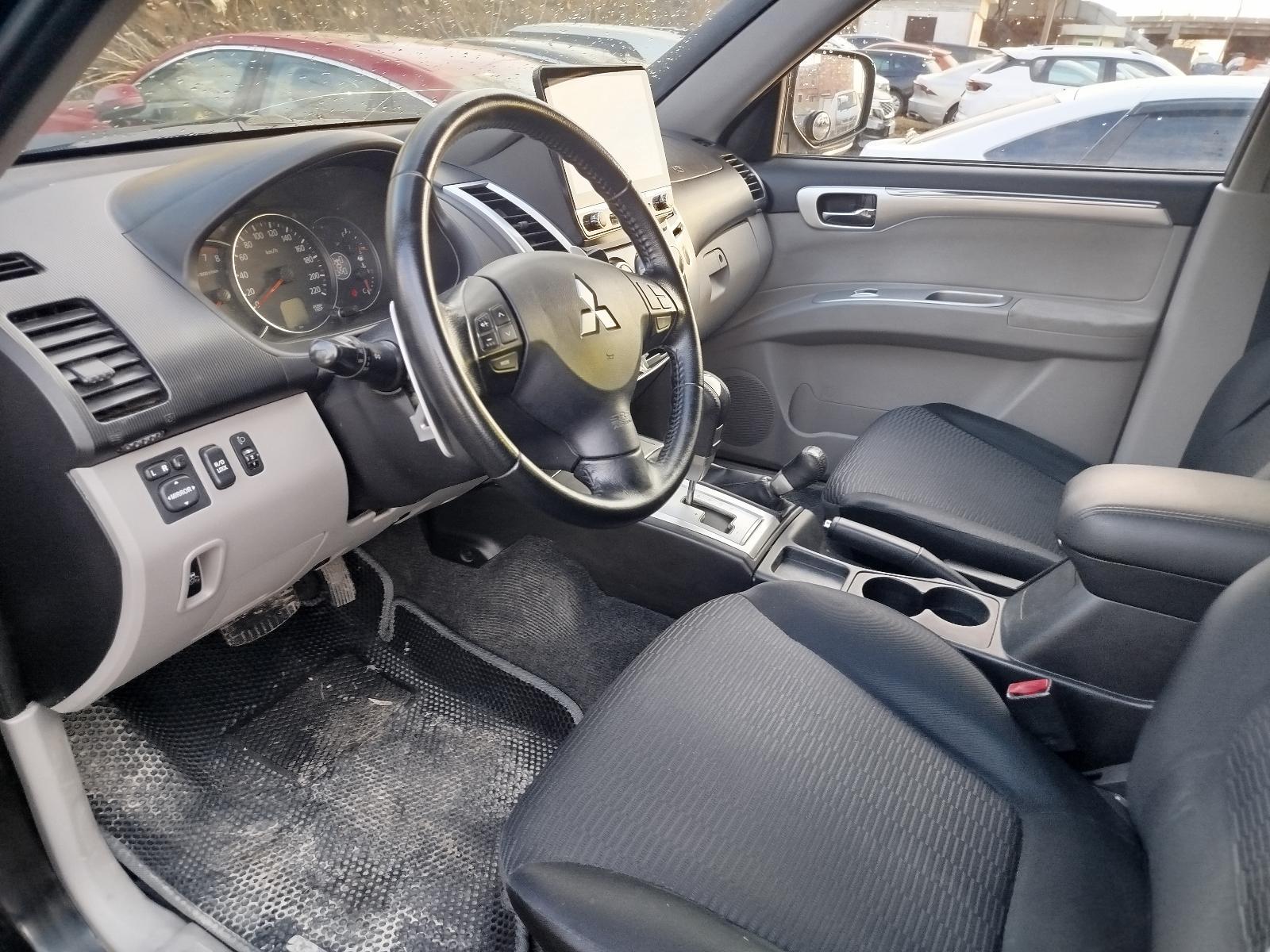 Mitsubishi Pajero Sport