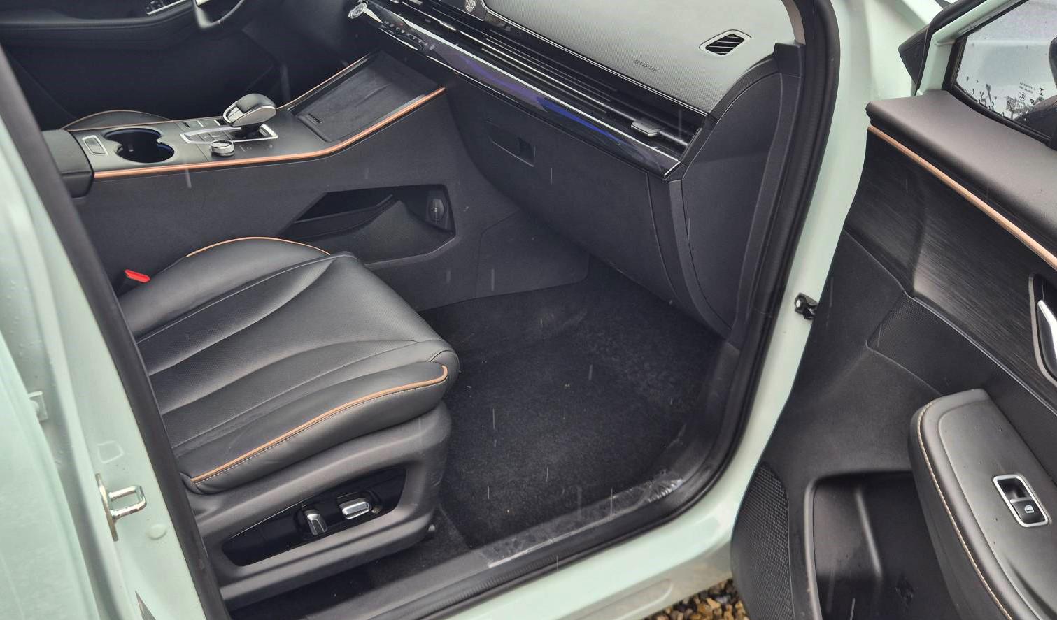 Omoda C5
