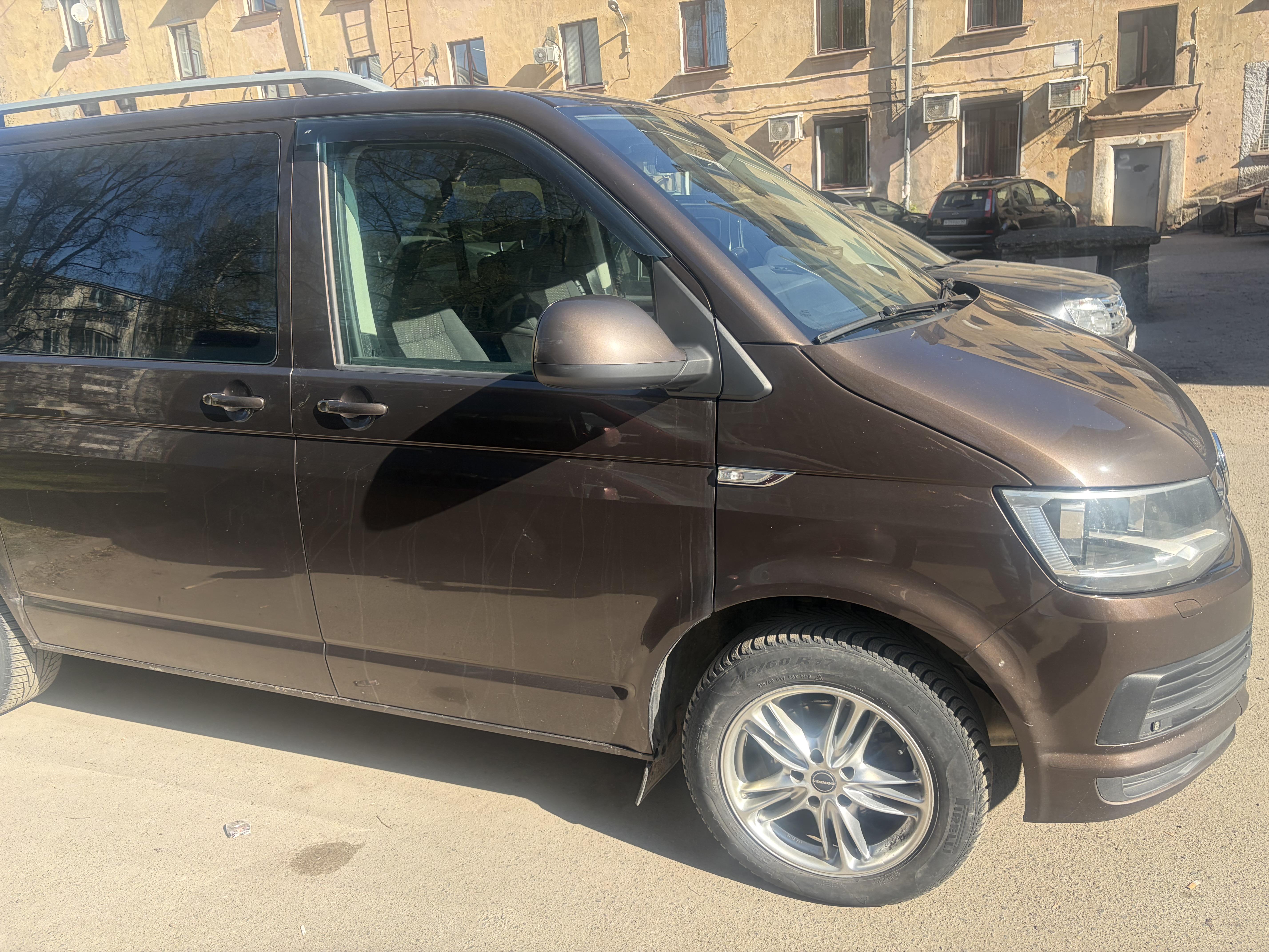 Volkswagen Caravelle