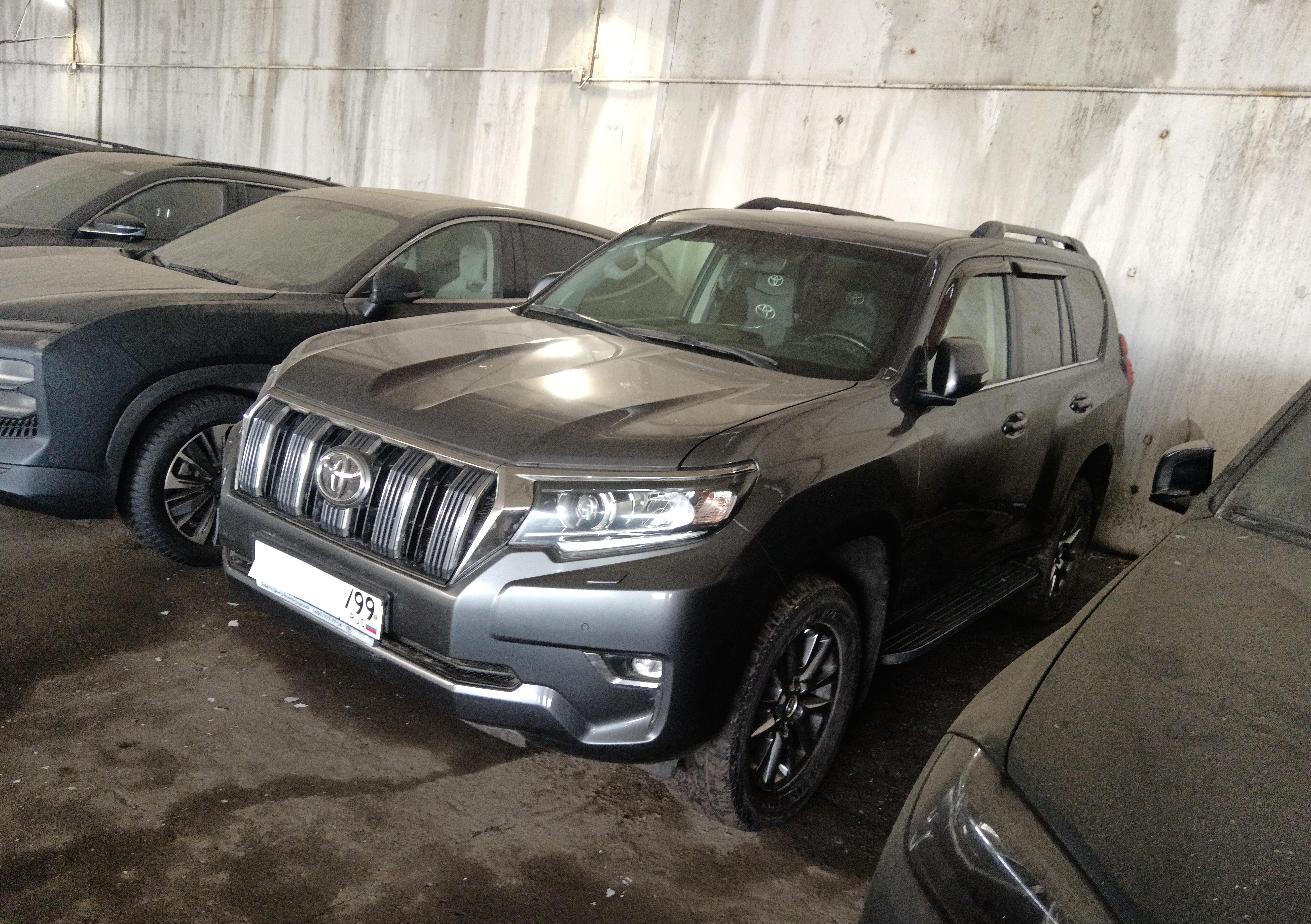 Toyota Land Cruiser