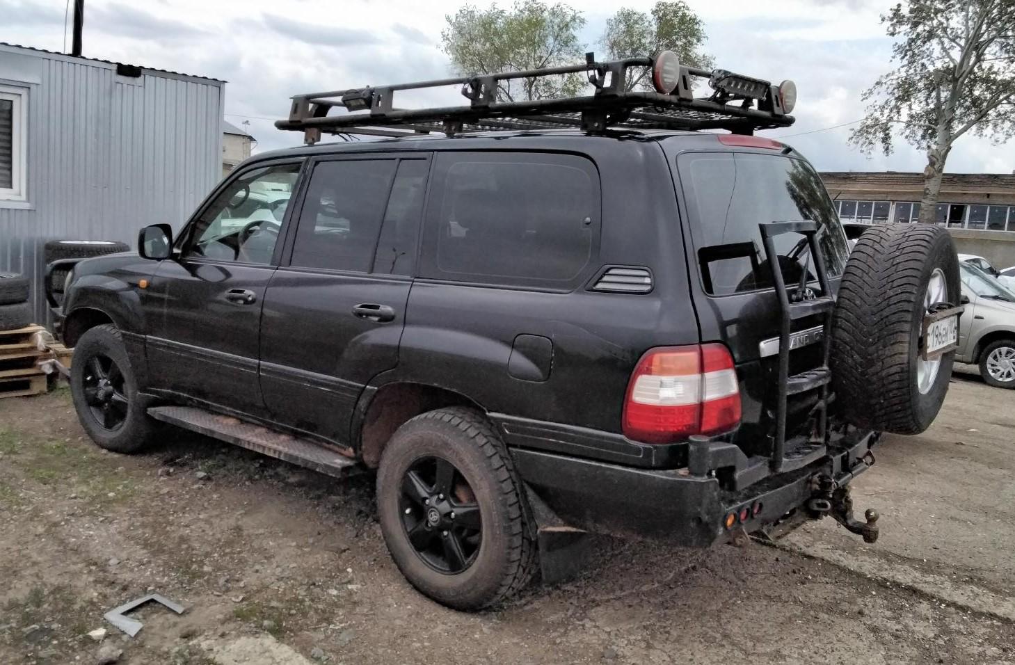 Toyota Land Cruiser