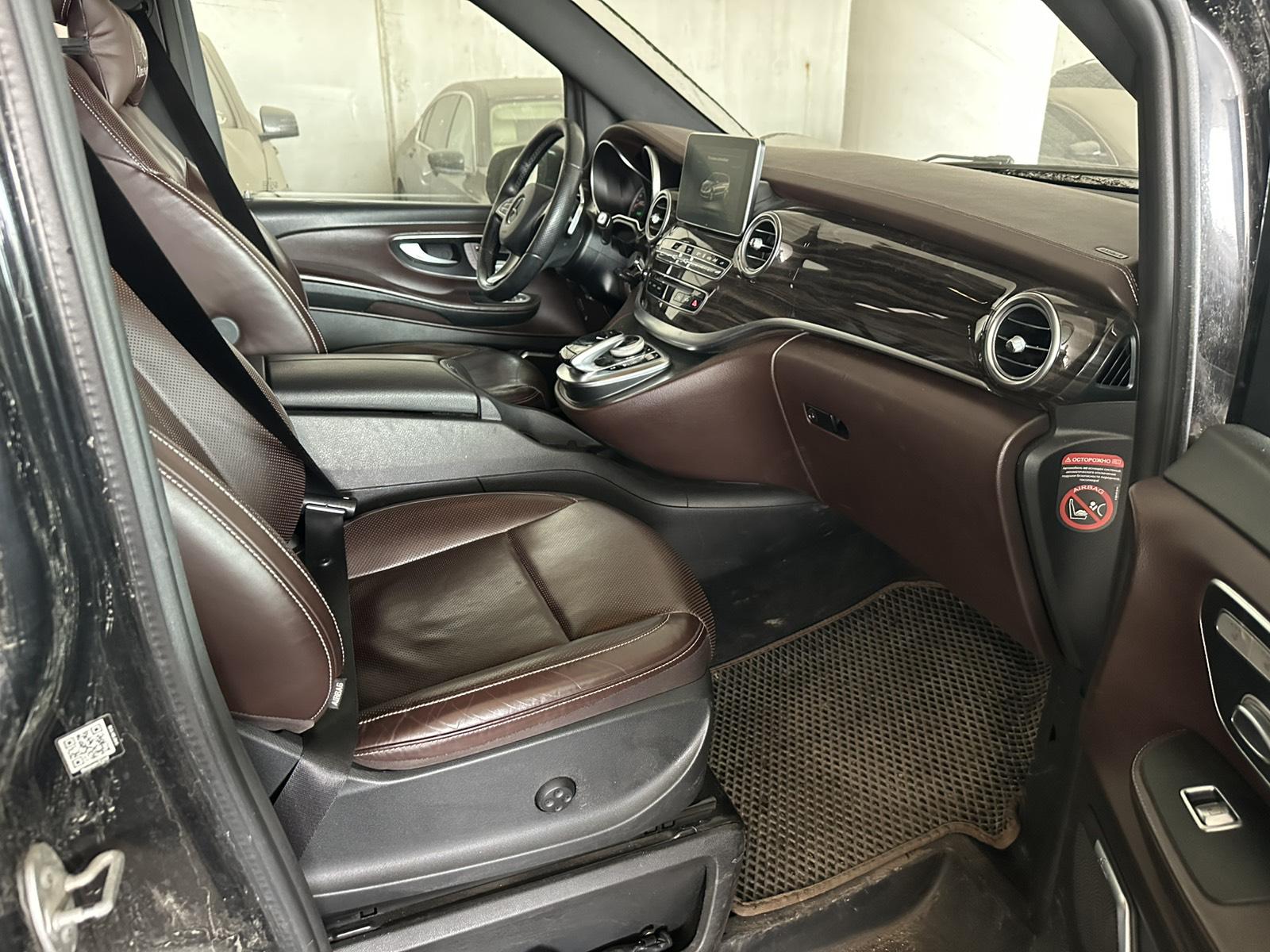 Mercedes-Benz V-Class