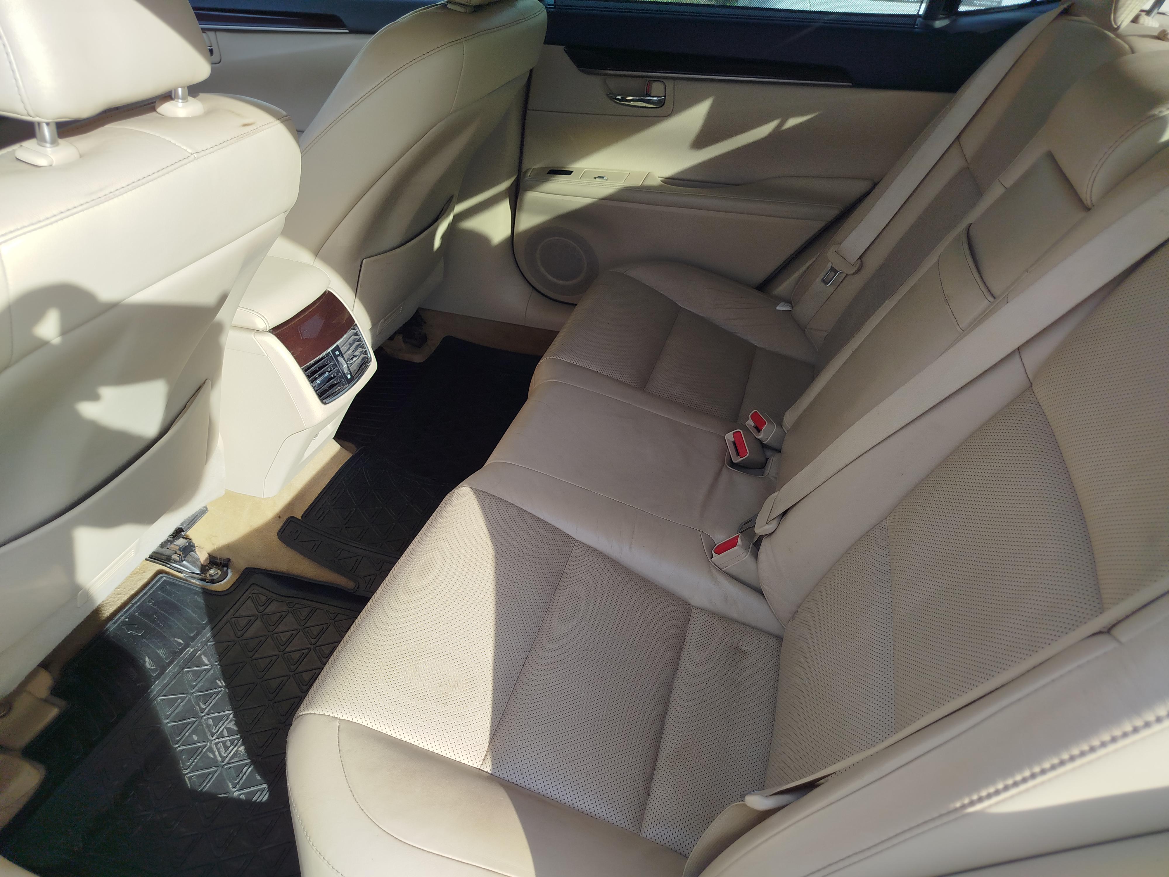 Lexus Es250