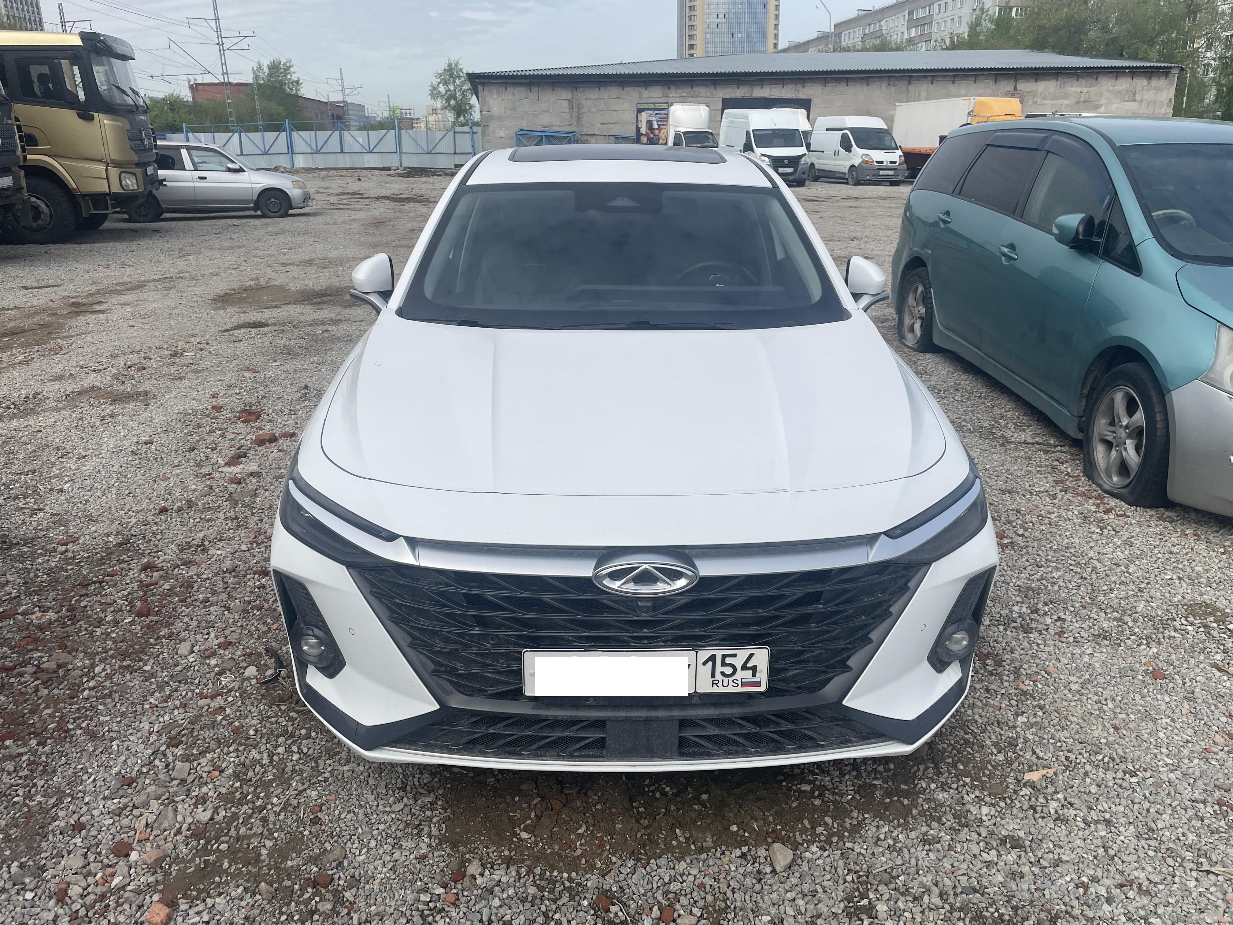 Chery Arrizo 8