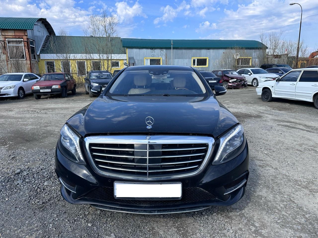 Mercedes-Benz S-Class