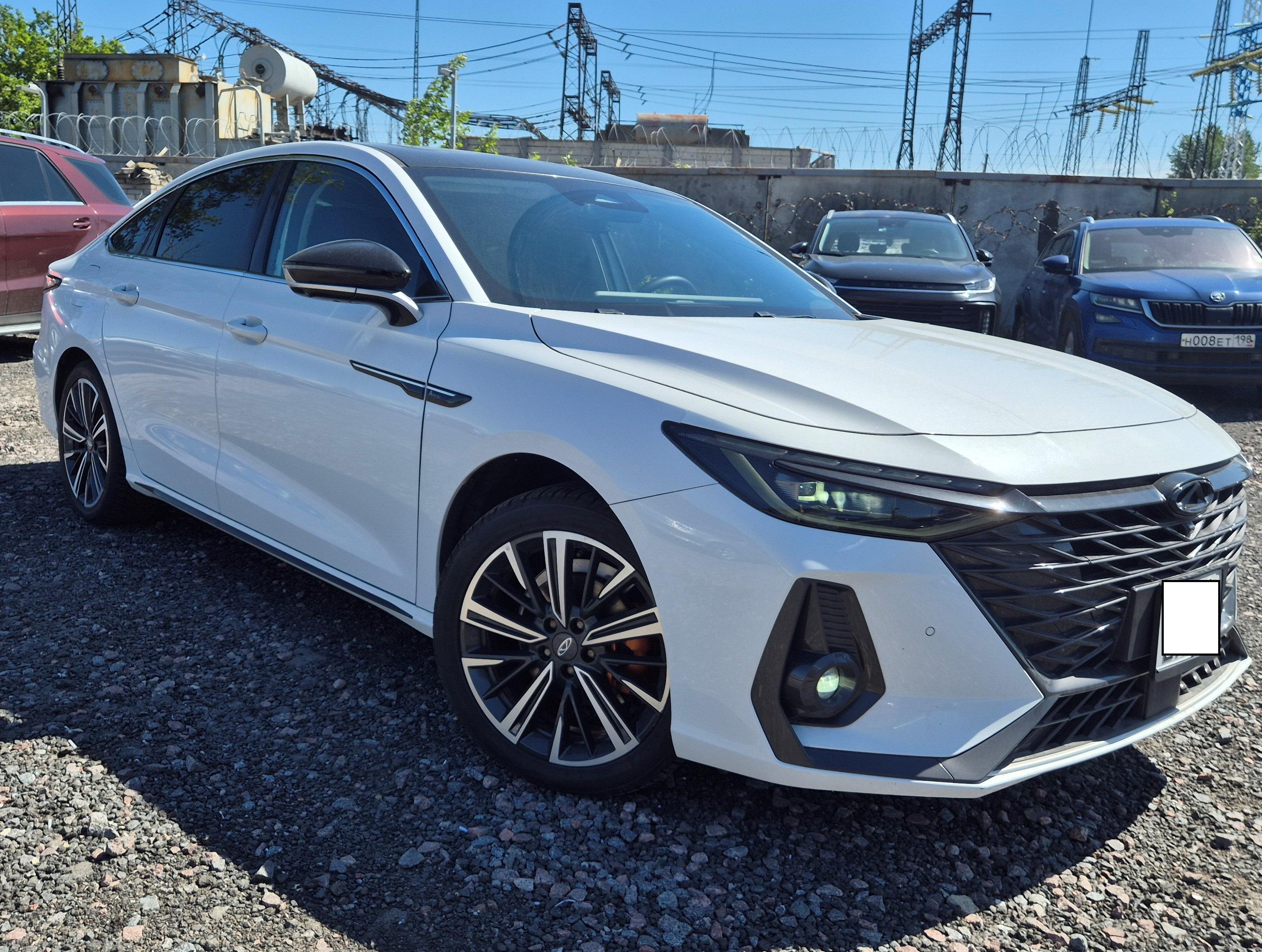 Chery Arrizo 8