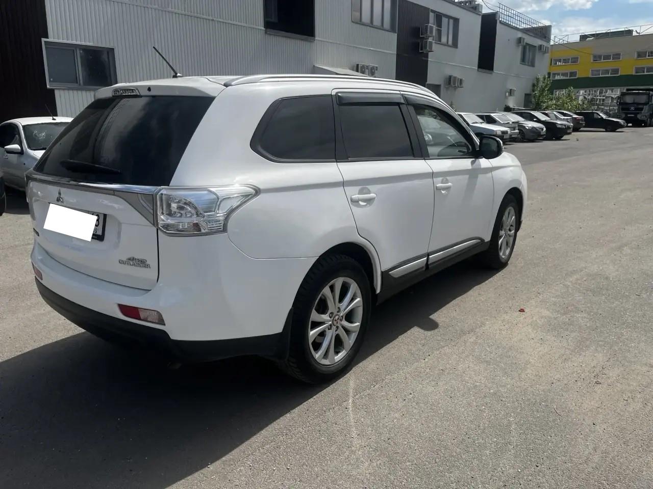 Mitsubishi Outlander