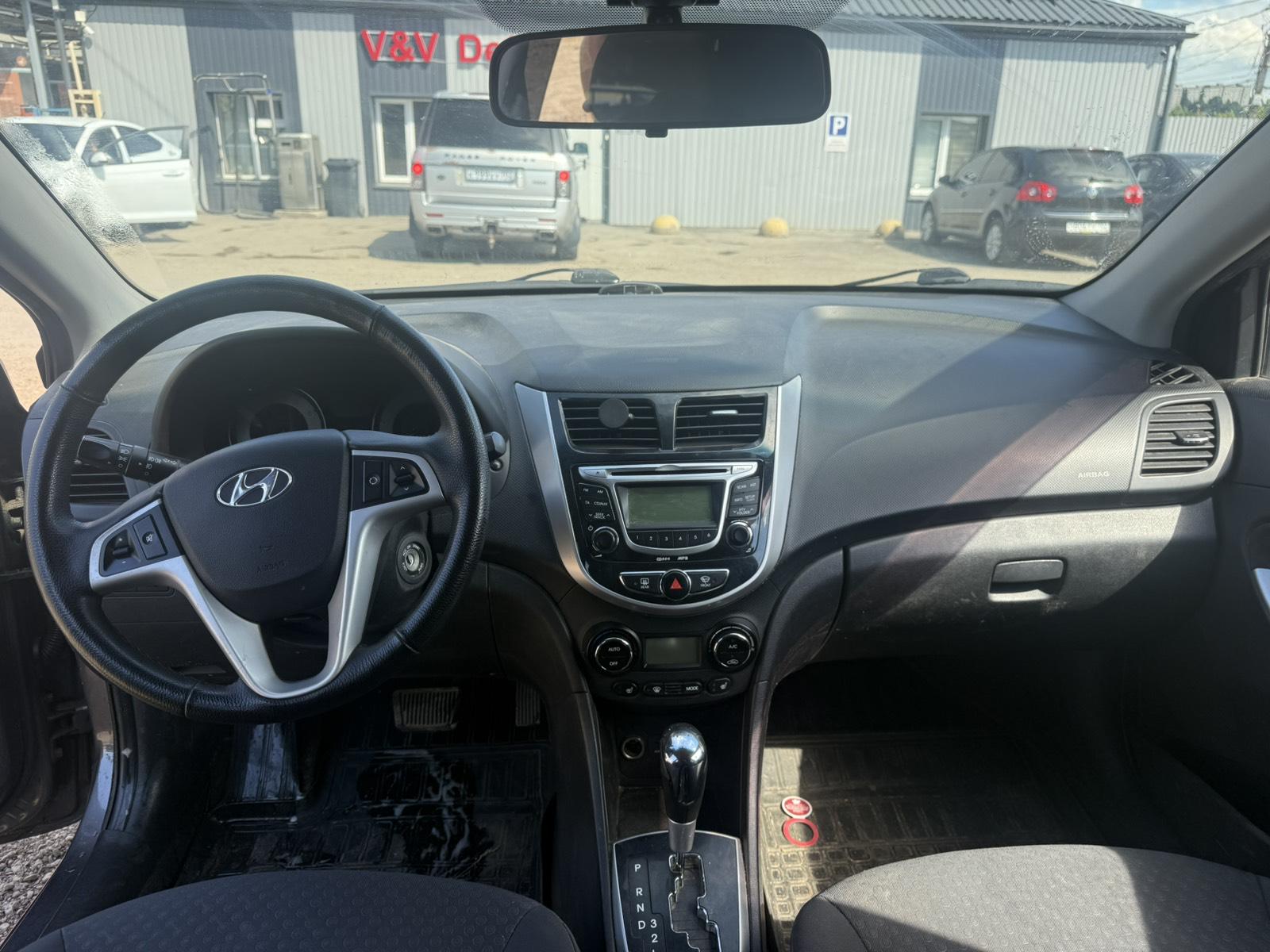 Hyundai Solaris