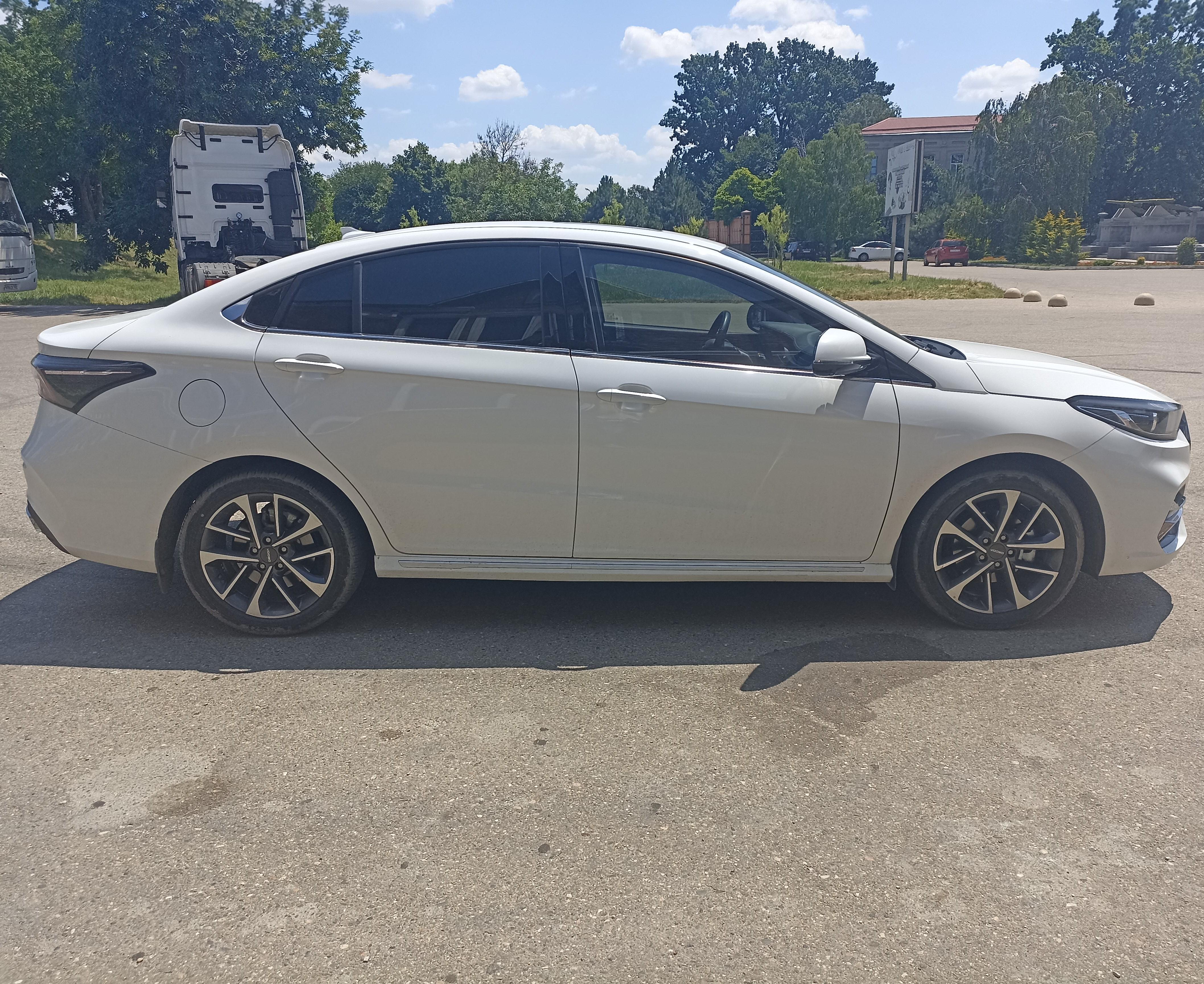 Omoda S5