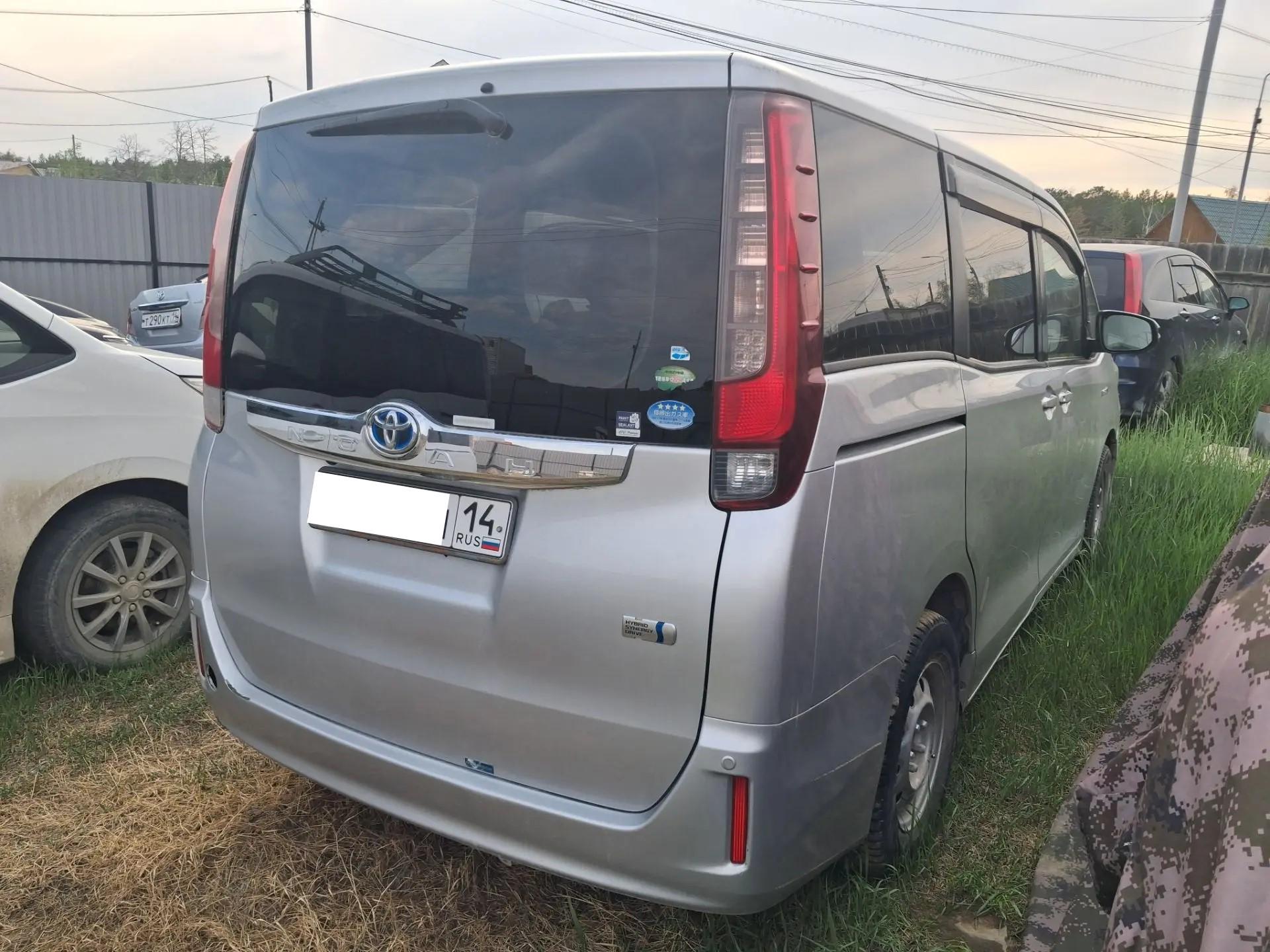 Toyota Noah