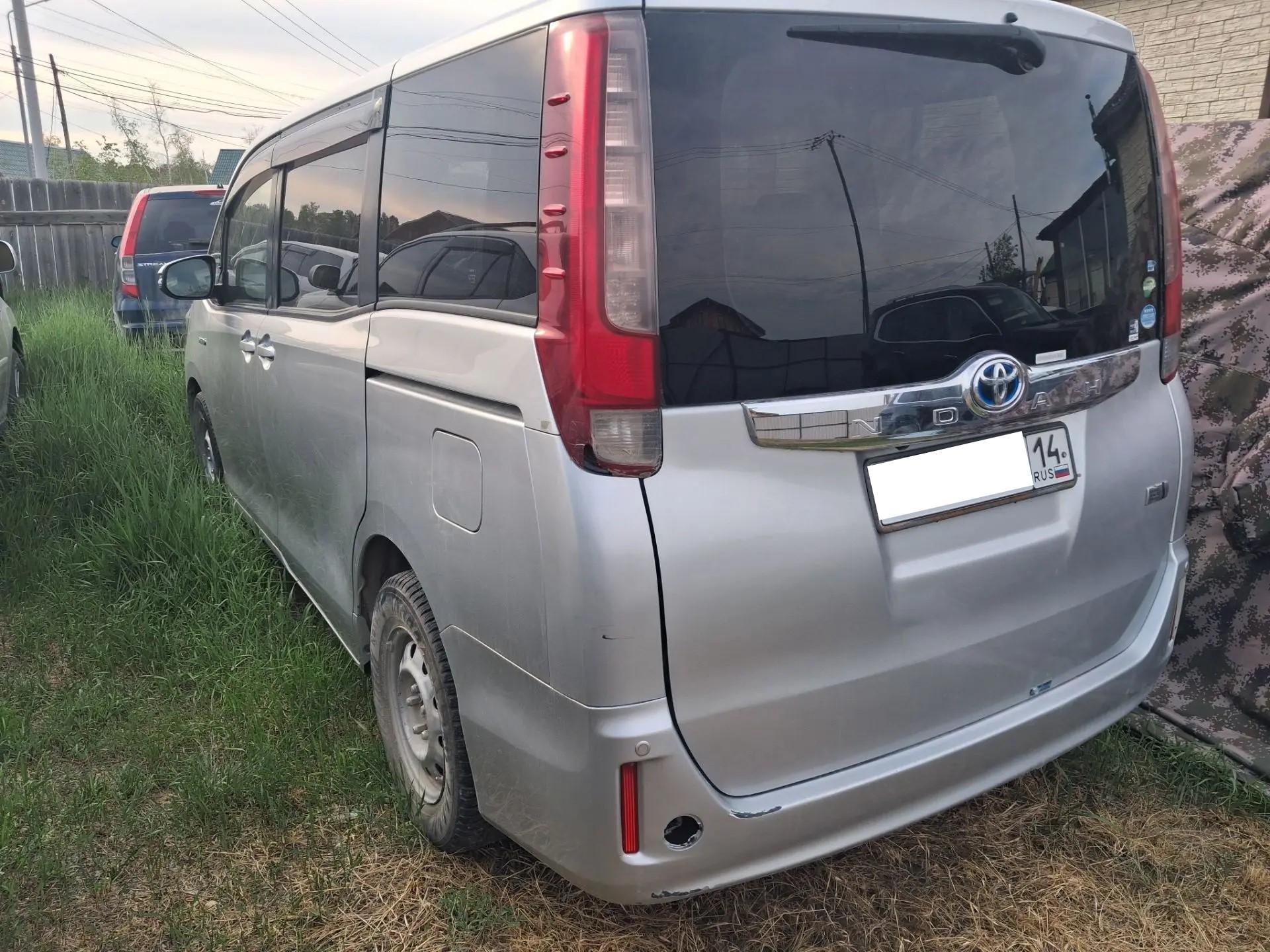Toyota Noah