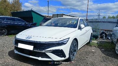 Hyundai Elantra, 2023