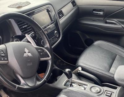Mitsubishi Outlander, 2014