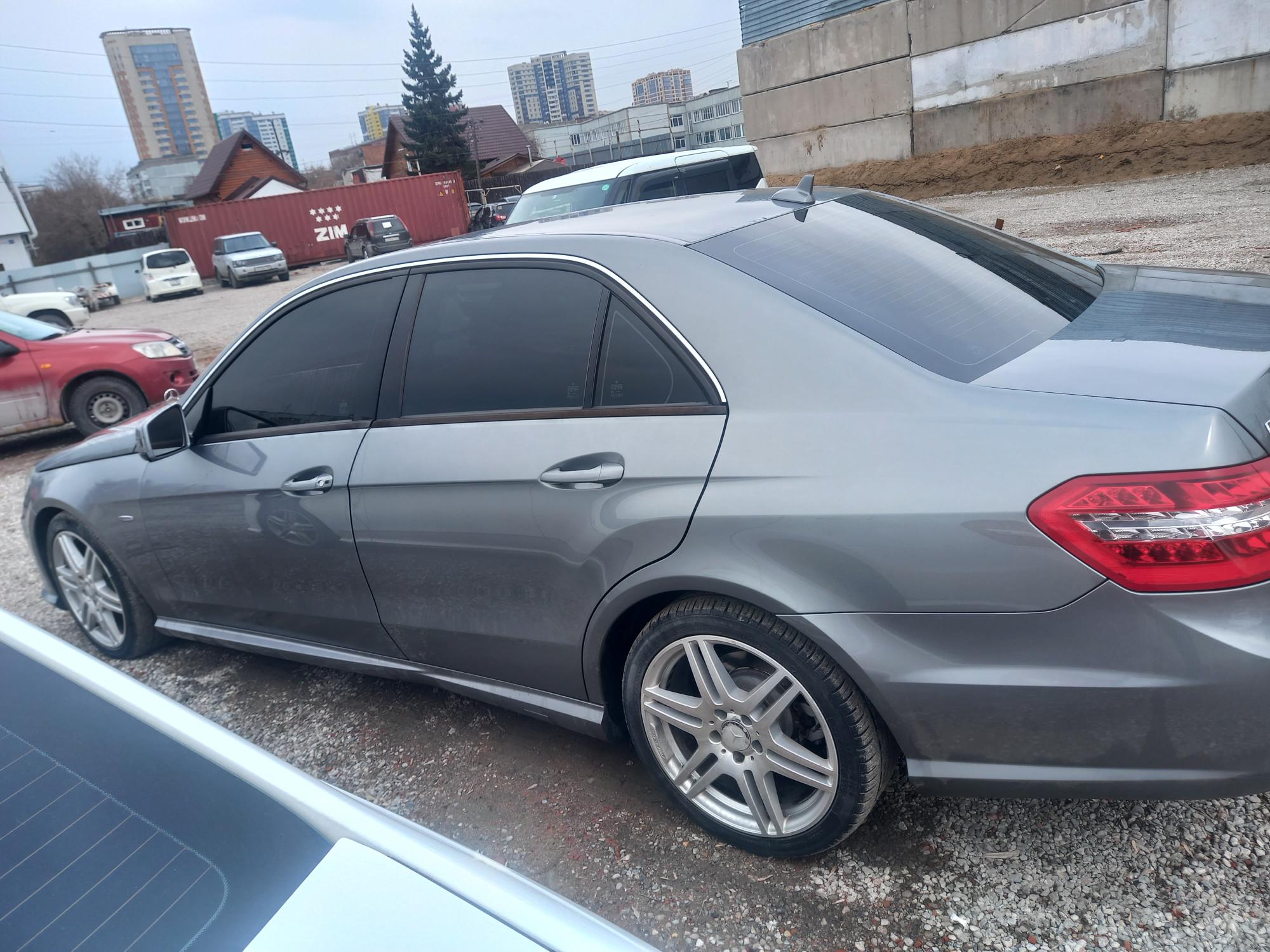 Mercedes-Benz 200, 2011