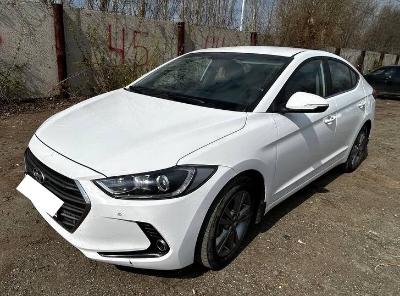 Hyundai Elantra, 2018