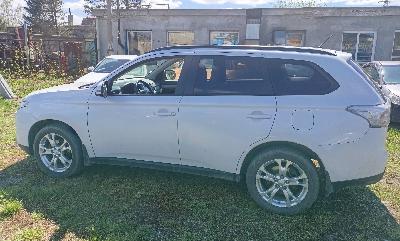 Mitsubishi Outlander, 2013