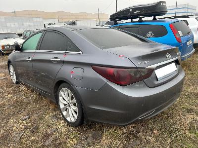 Hyundai Sonata, 2011