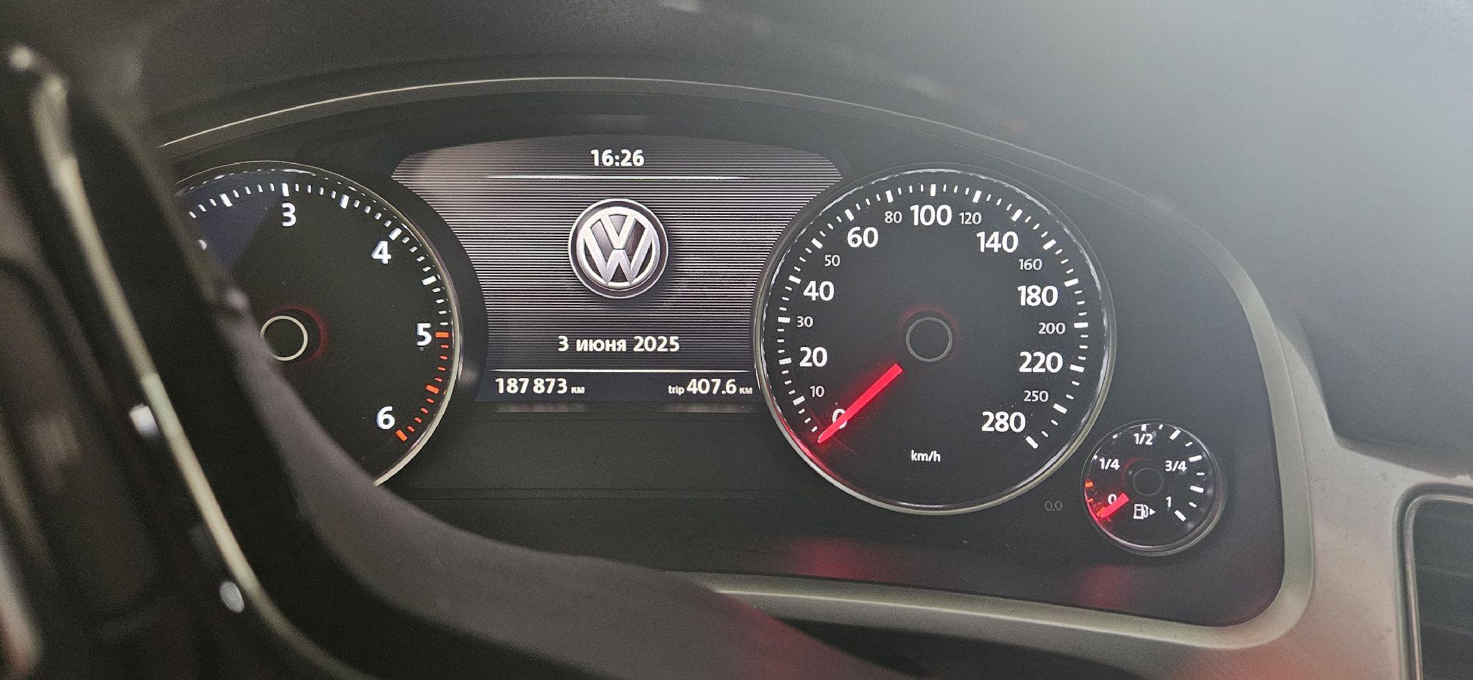 Volkswagen Touareg, 2015